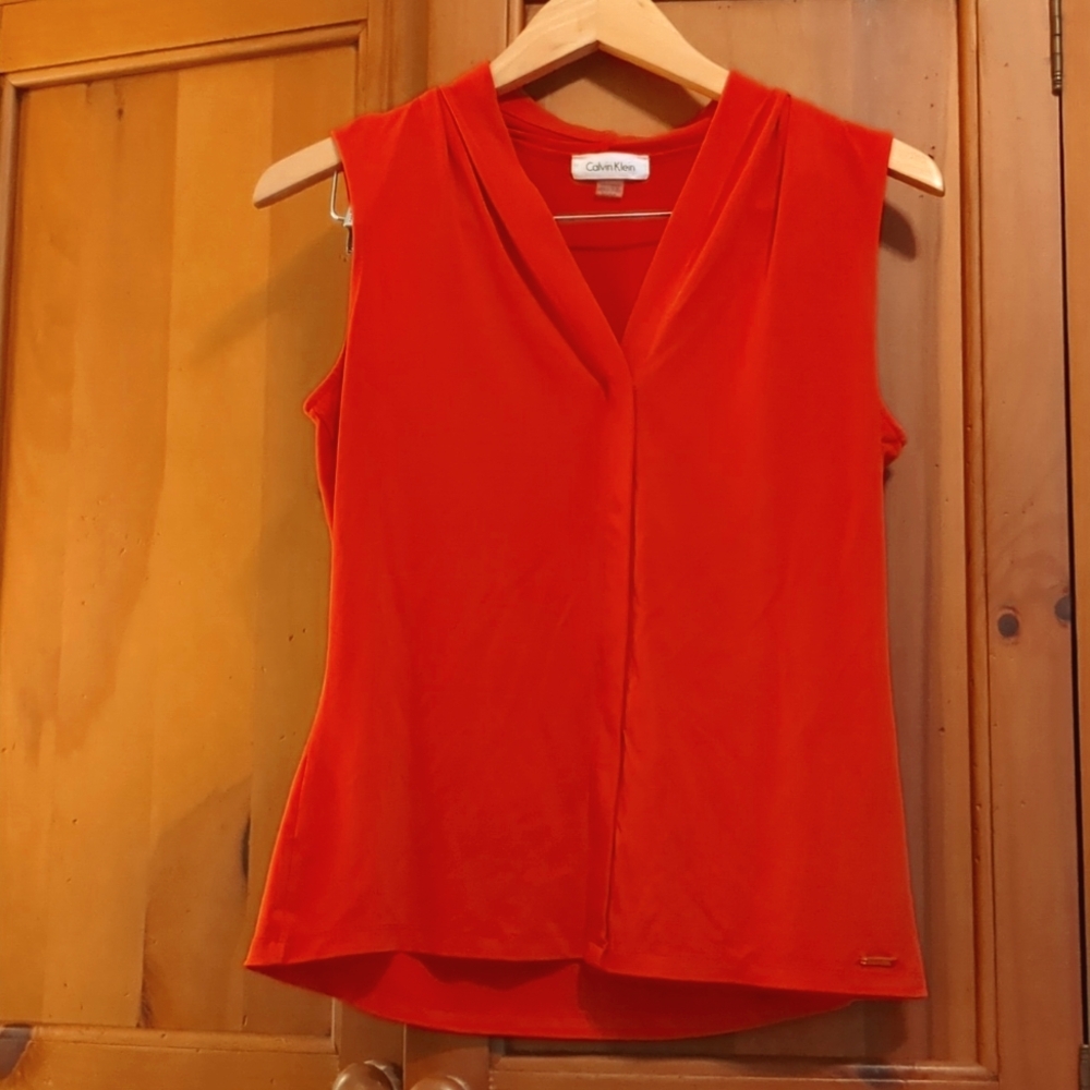 Calvin Klein orange sleeveless blouse S